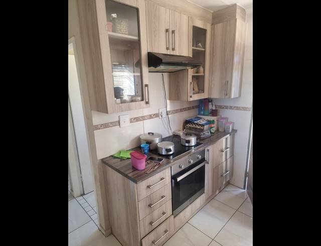 3 BEDROOM HOUSE FOR SALE IN MAHUBE VALLEY